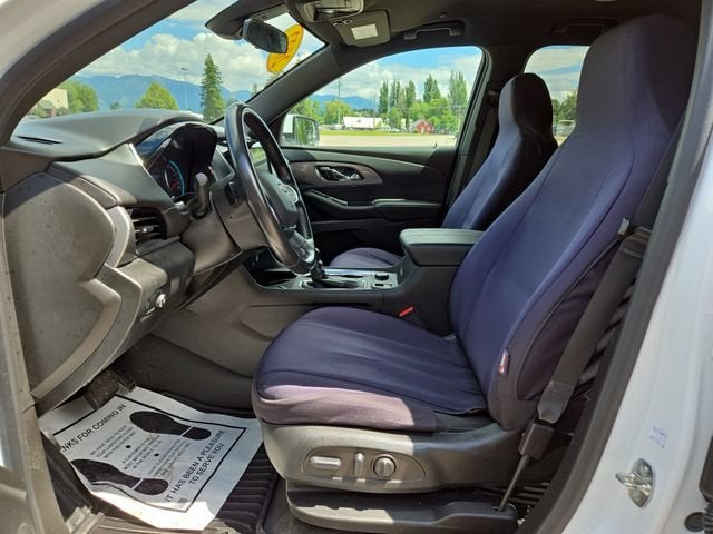 2022 Chevrolet Traverse — side profile view