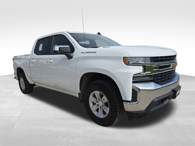 2020 Chevrolet Silverado 1500 LT in Summit White — front three-quarter view