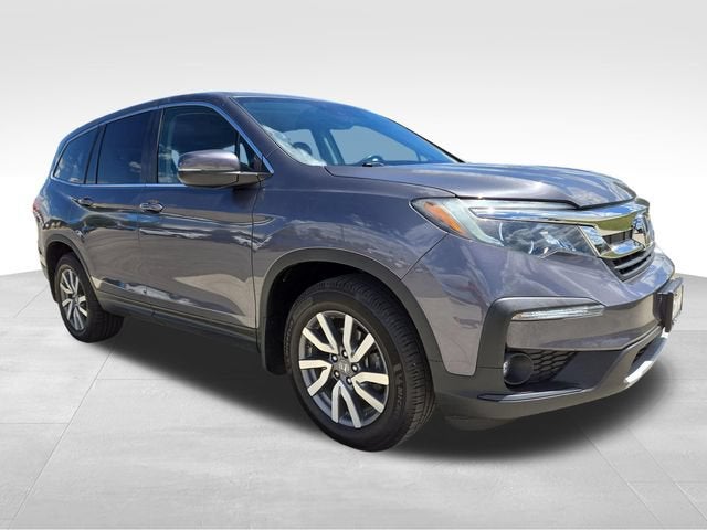 2019 Honda Pilot EX-L w/Navi & RES in Gray — front three-quarter view
