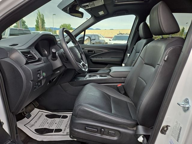 2025 Honda Passport — rear three-quarter view