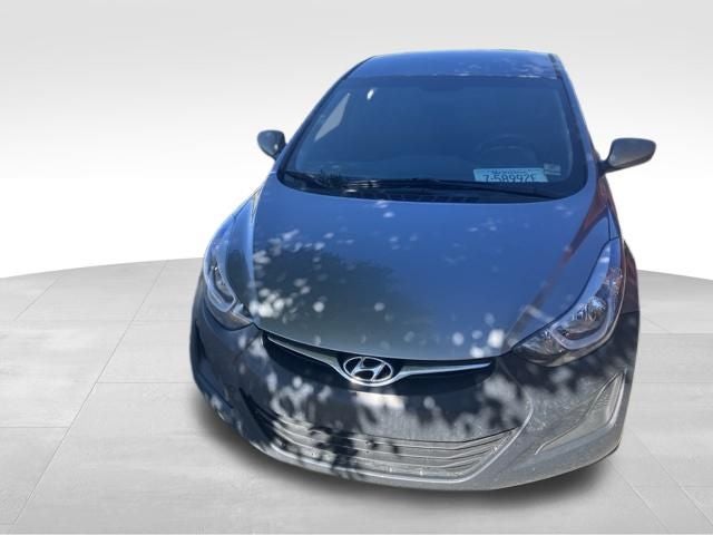 2015 Hyundai Elantra SE in Shale Gray Metallic — front three-quarter view